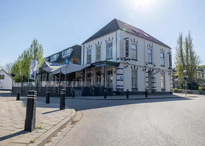 فندق Hotel Millingen ميلينجن آن ده راين